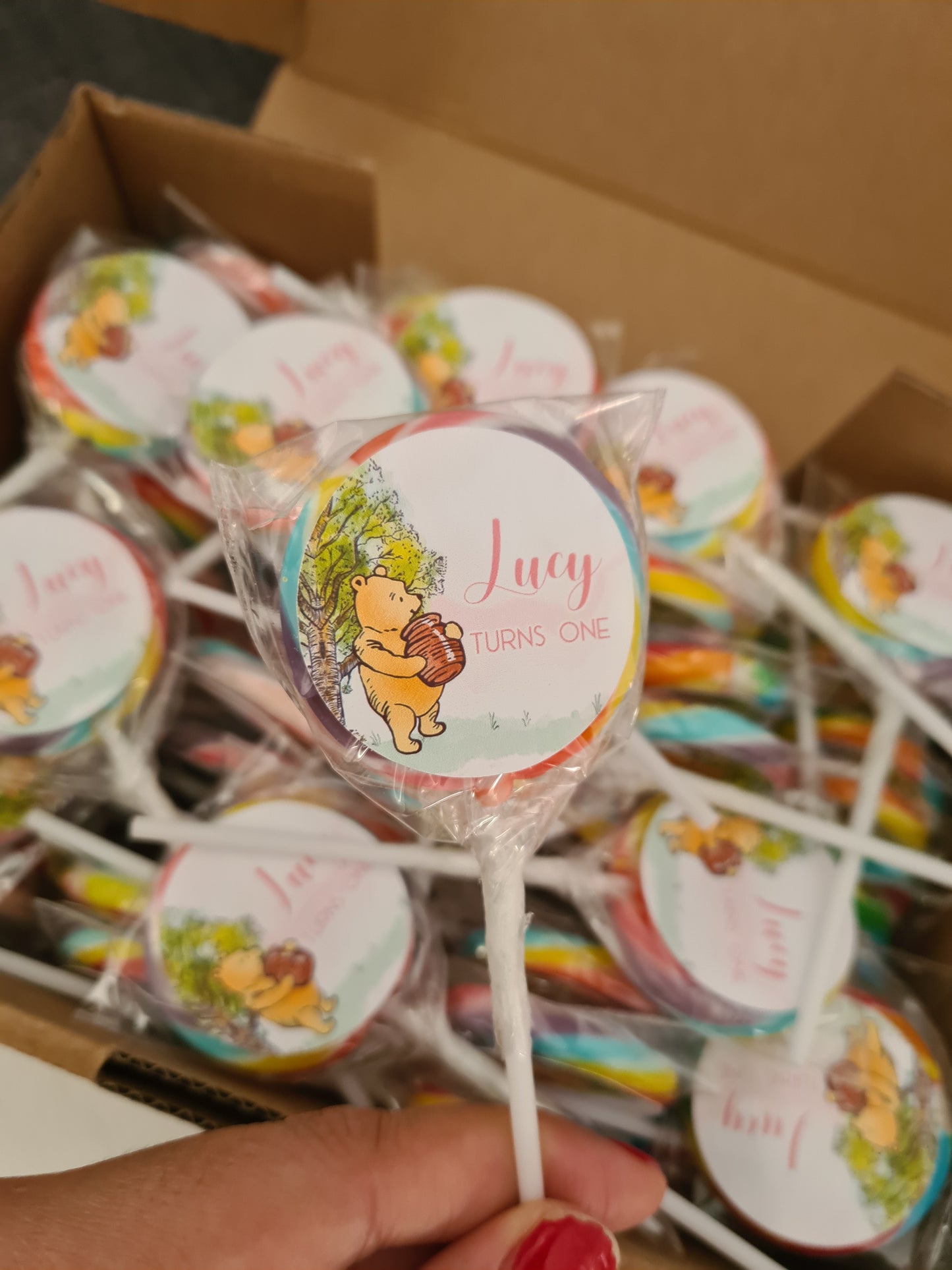 Winnie the Pooh Classic Pink Party Box