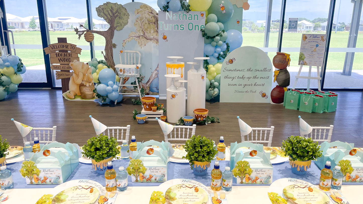 Classic Winnie the Pooh Blue Party Box