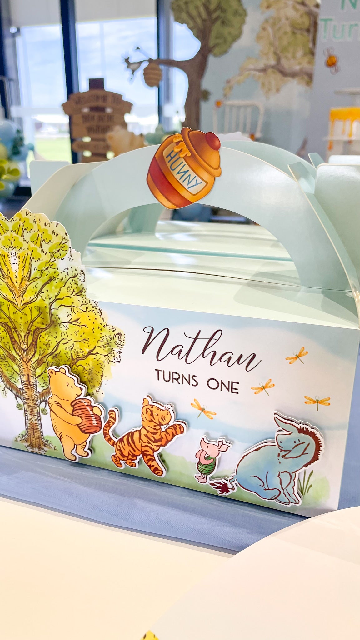 Classic Winnie the Pooh Blue Party Box
